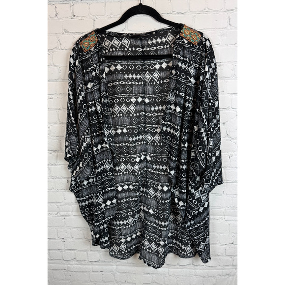 MISS ME black white aztec wood beaded open front cardigan blouse poncho L - Picture 1 of 8